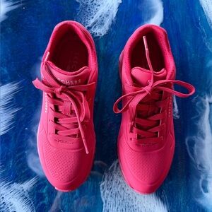NEW Women’s Tres - UNO - Stand on Air Red Sketcher Shoes Memory Foam 8 EUR 38